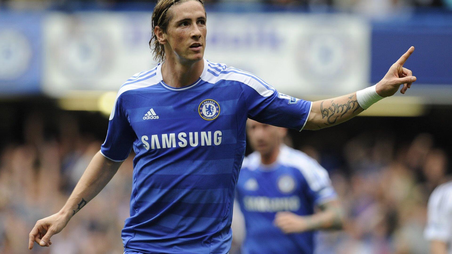 伦敦德比前突发禁令，西汉姆联禁止半边围巾入场，球迷文化冲突引热议